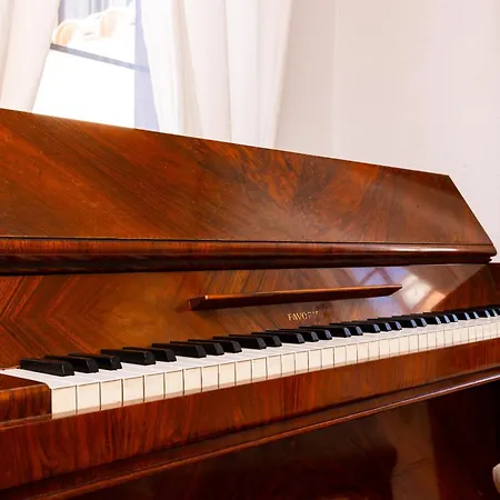 The House With The Piano *
